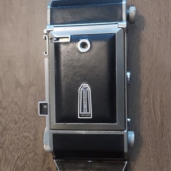 Rare vintage 1940s Universal Roamer II 620 film camera w leather case USA made - Picture 3 of 9